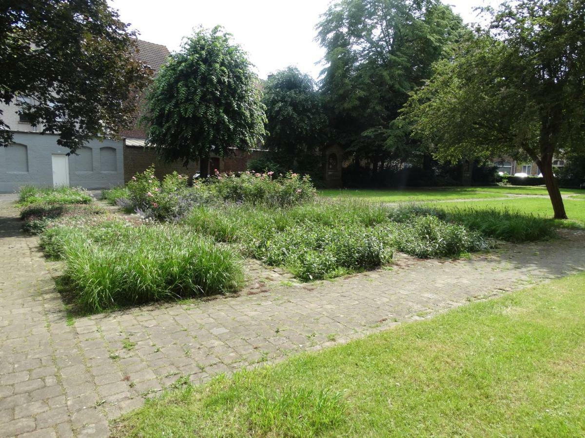 Aan De Vestingrand Vila Ieper Exterior foto